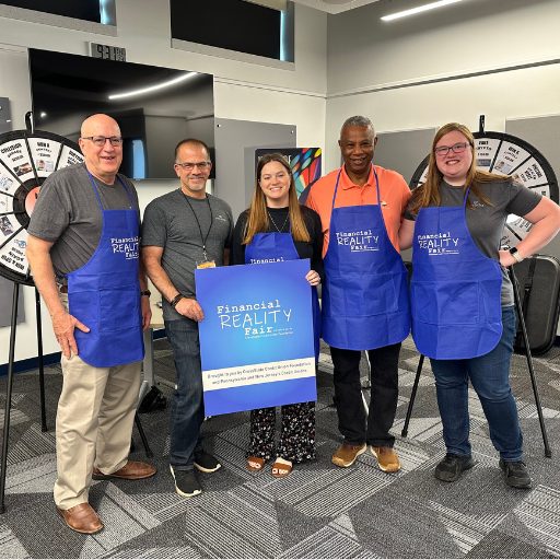 Discovery FCU volunteers at financial reality fair