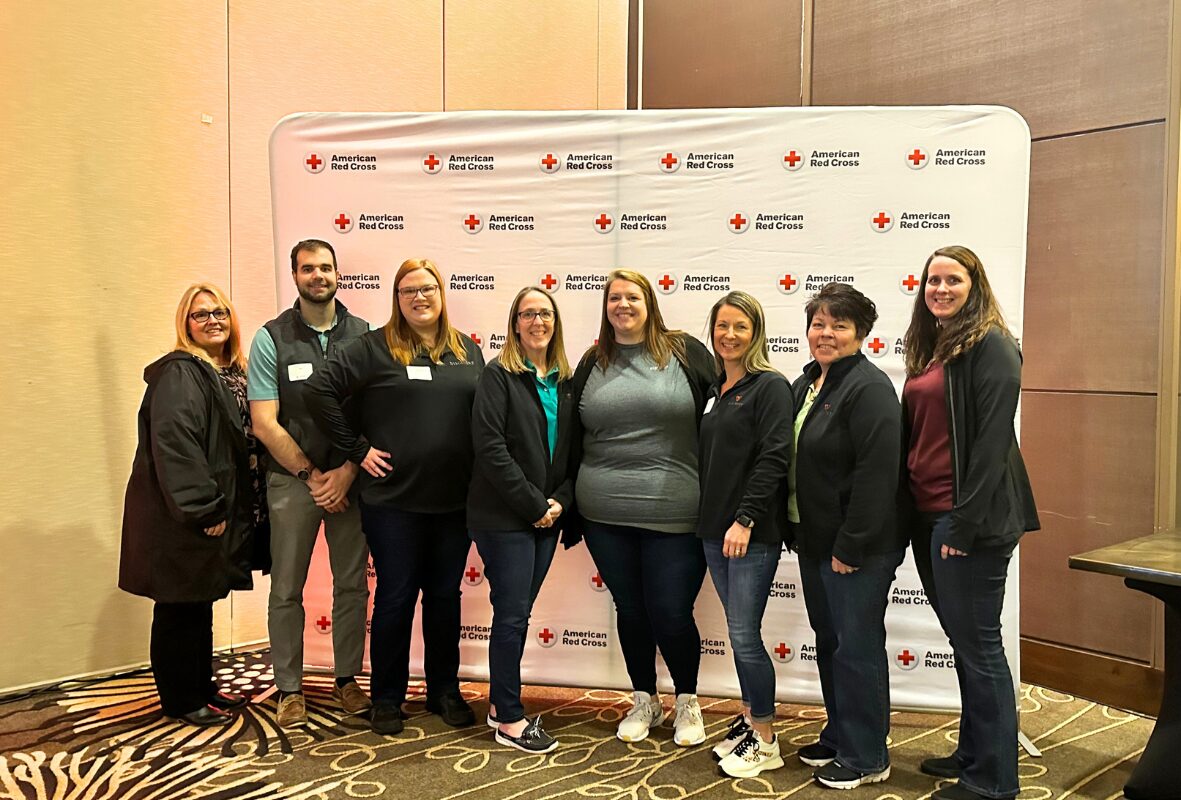 Employees from Discovery Federal Credit Union take part in Red Cross fundraiser