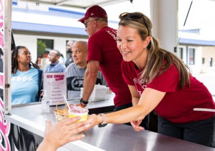 Discovery employee serves up ice cream